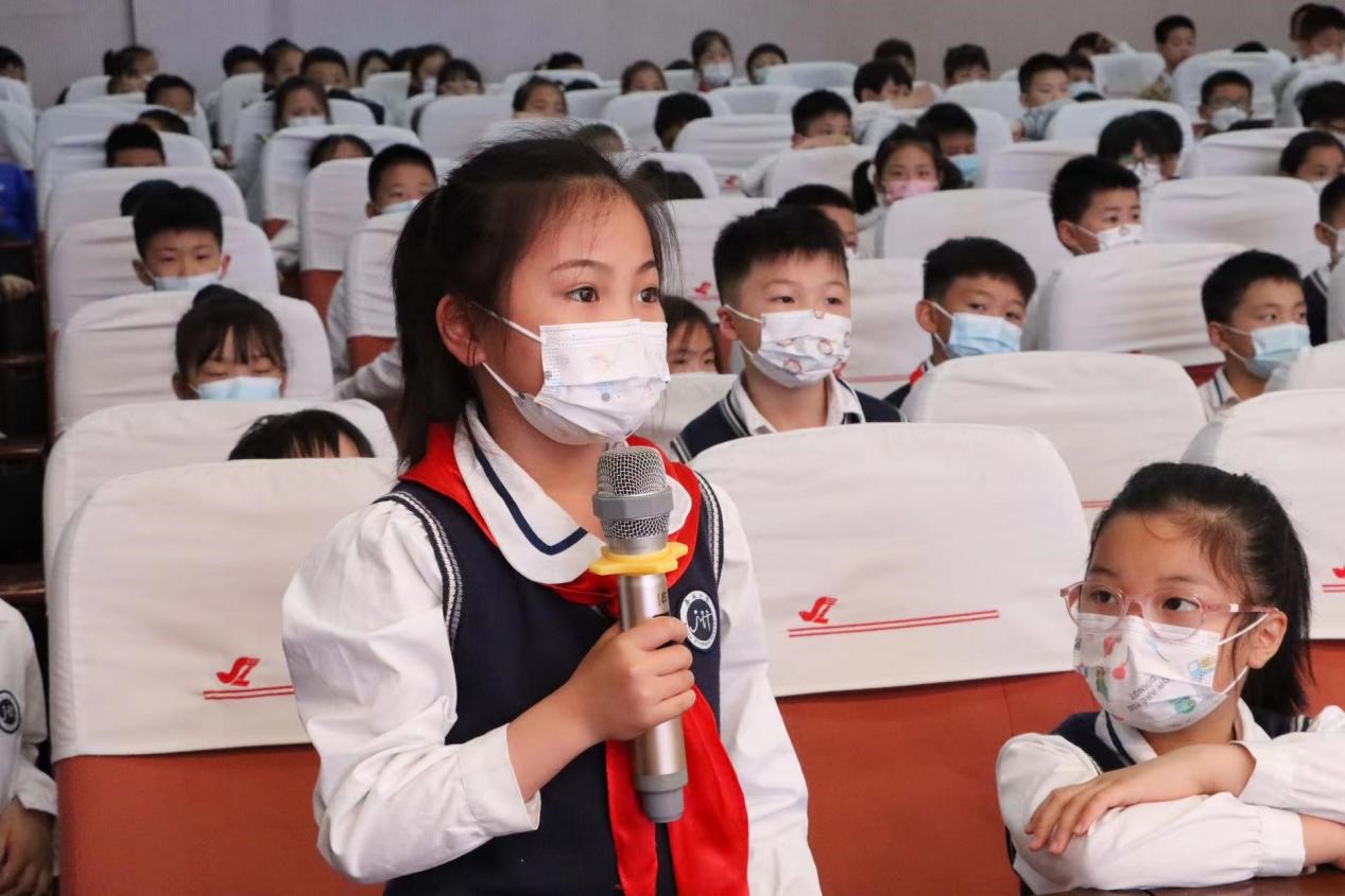 Xe tải khoa học phổ cập