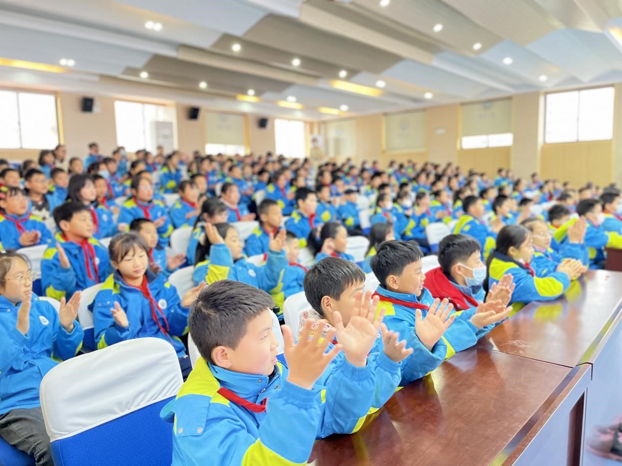 Xe tải khoa học phổ cập